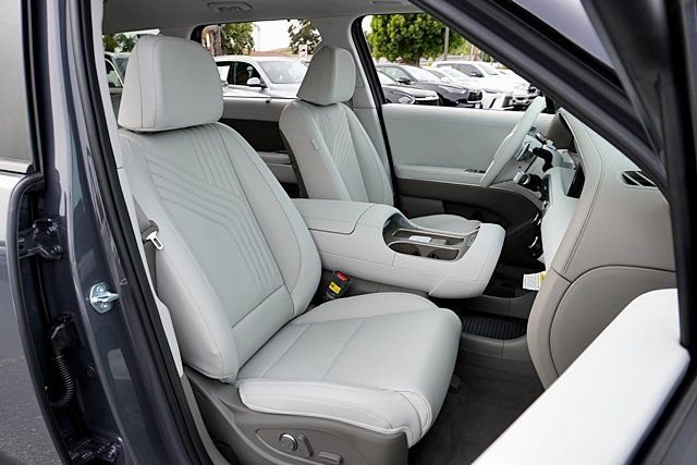 New 2026 Gray Hyundai SEL Premium image 14