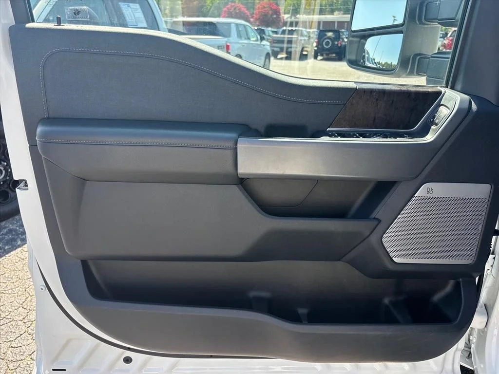Used 2023 White Ford Lariat image 25