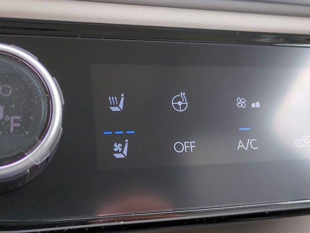 New 2026 Black Hyundai SEL Premium FWD image 23