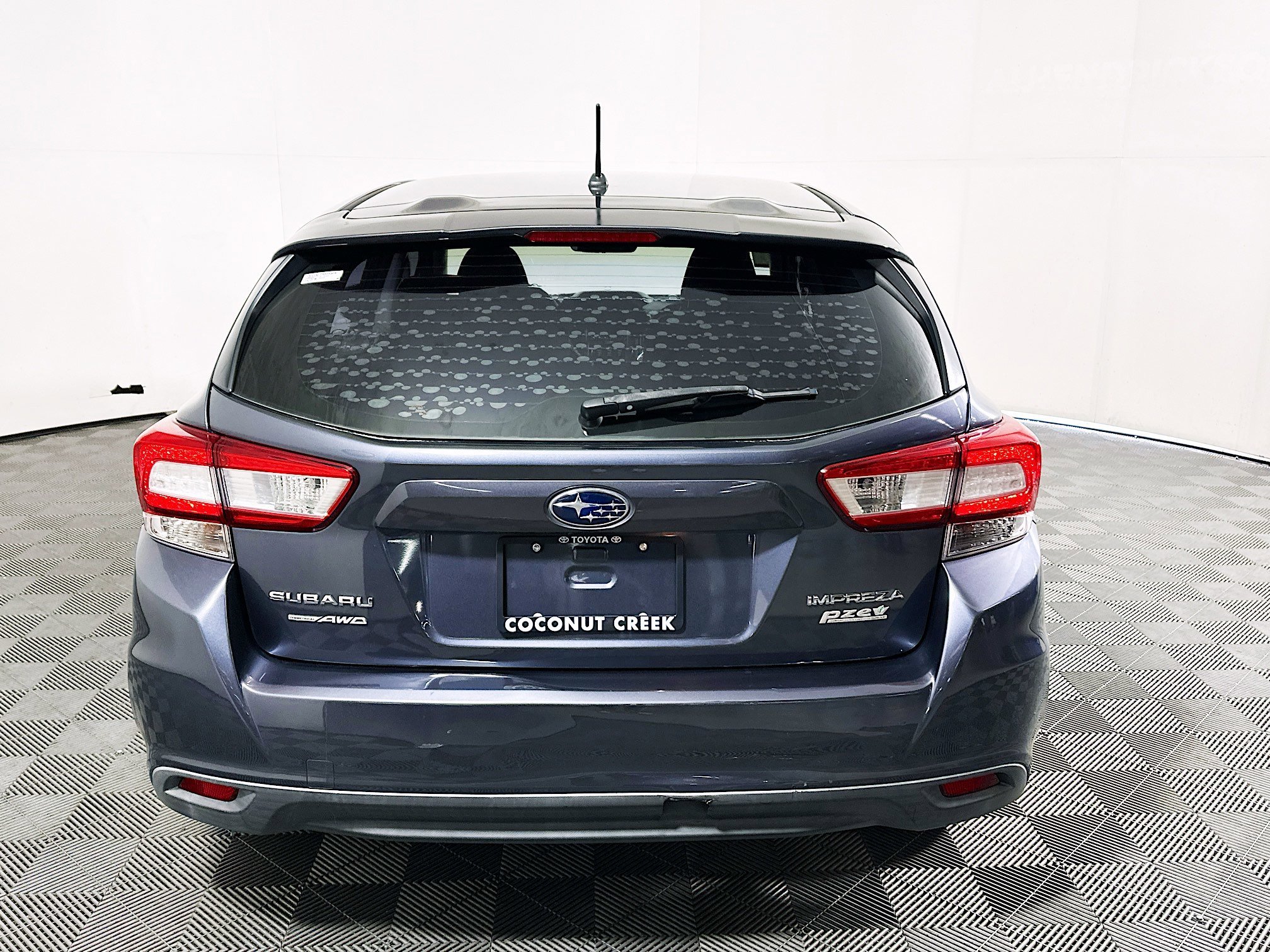 2017 Subaru Impreza thumbnail 6
