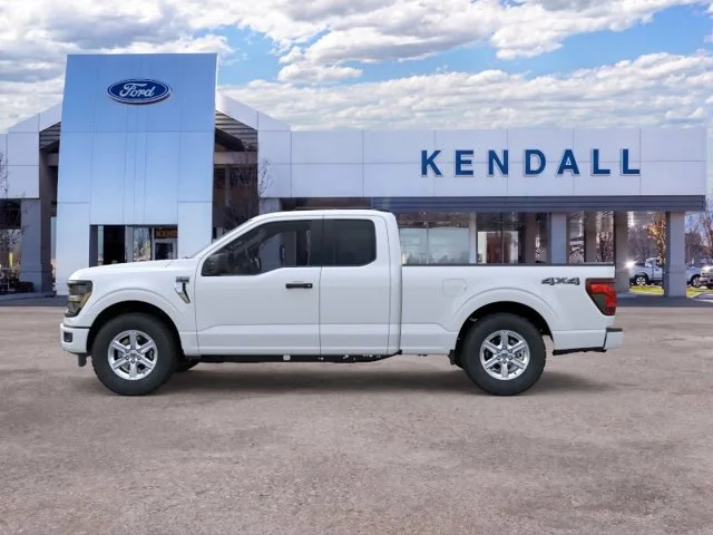 New 2026 Oxford White Ford XLT image 3