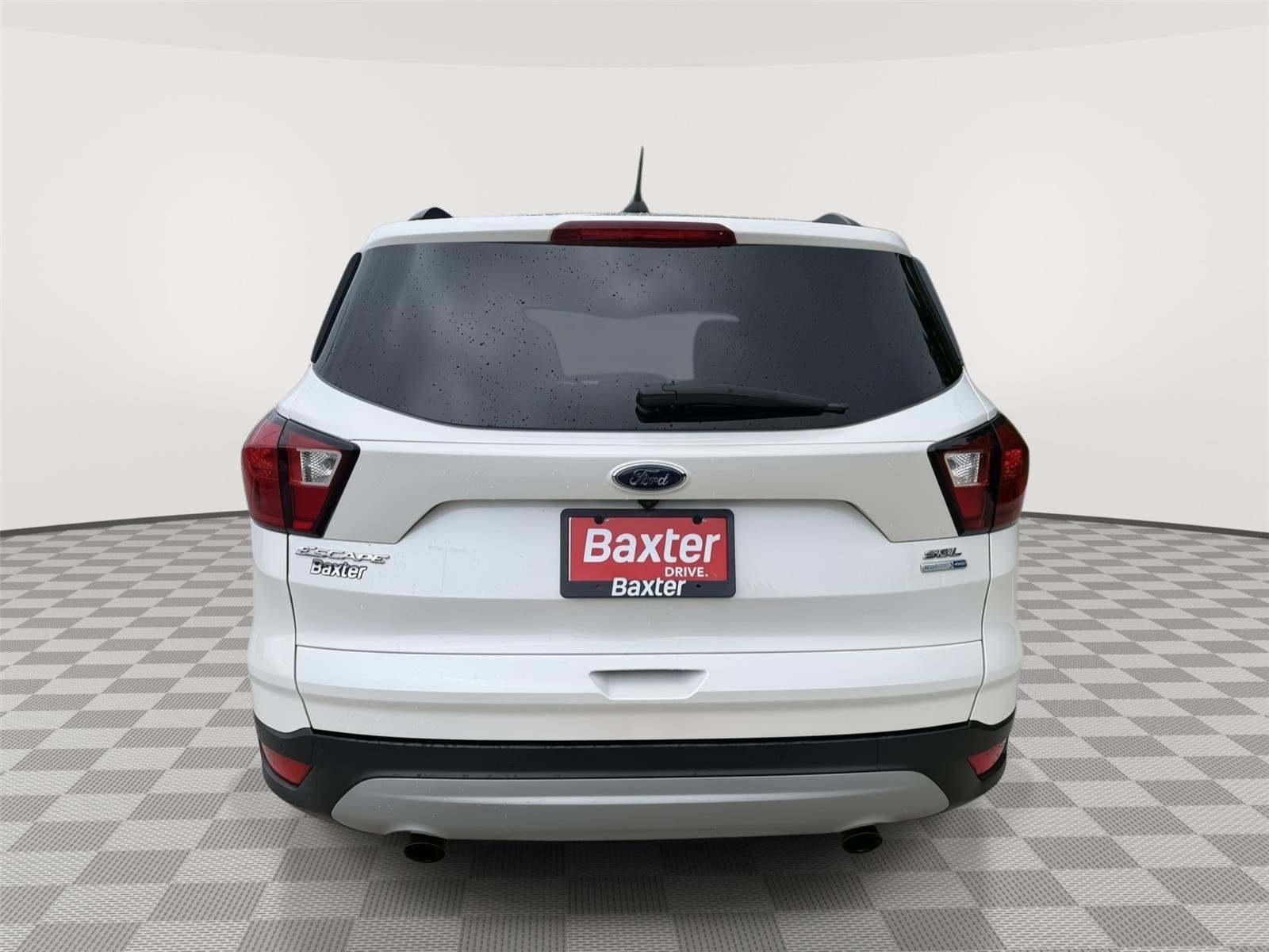 Used 2019 White Platinum Metallic Tri-Coat Ford SEL image 8
