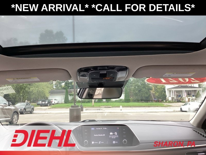 Used 2021 Silver Hyundai SEL image 25