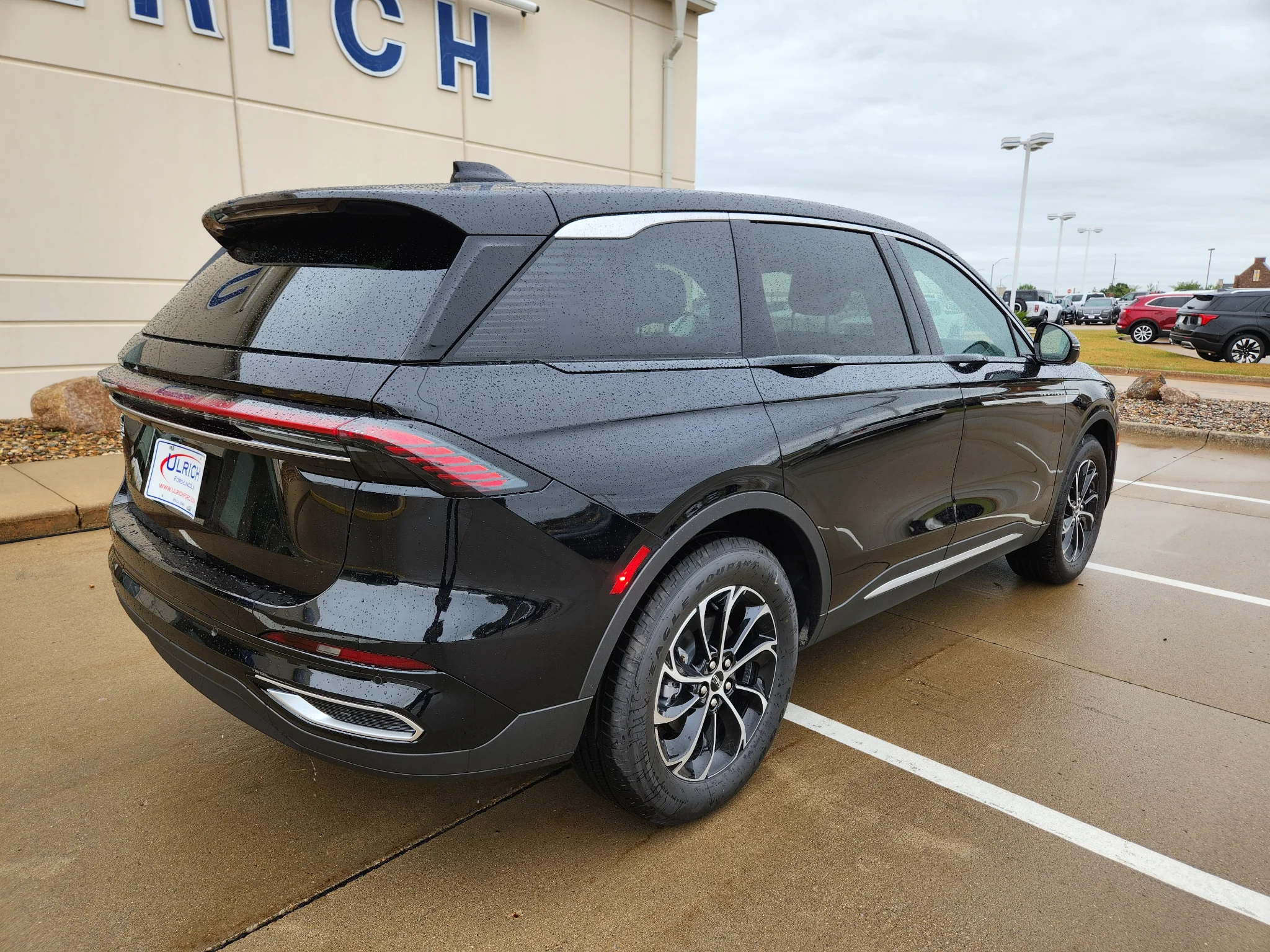 New 2026 Infinite Black Metallic Clearcoat Lincoln Premiere image 11
