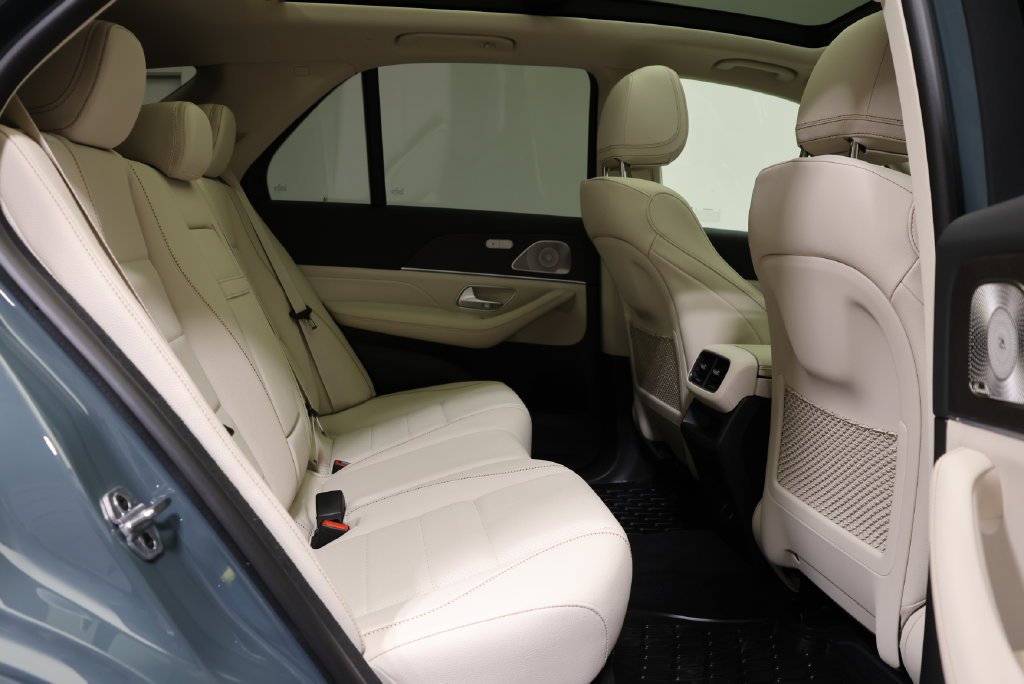 Used 2027  Mercedes-Benz GLE 350 image 56