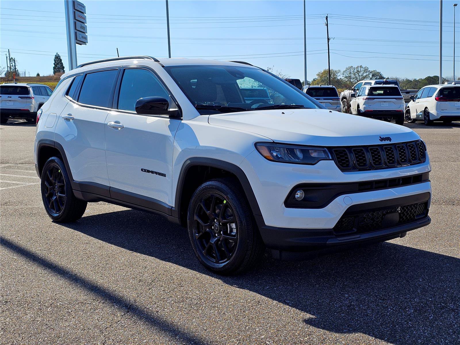New 2026 Bright White Clearcoat Jeep Latitude Altitude image 5