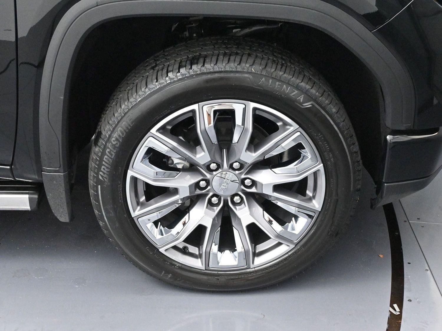 Used 2025 Onyx Black GMC Denali image 33