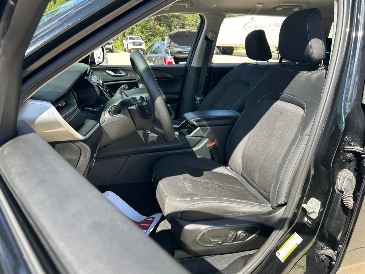 Used 2023 Black Jeep Laredo image 17
