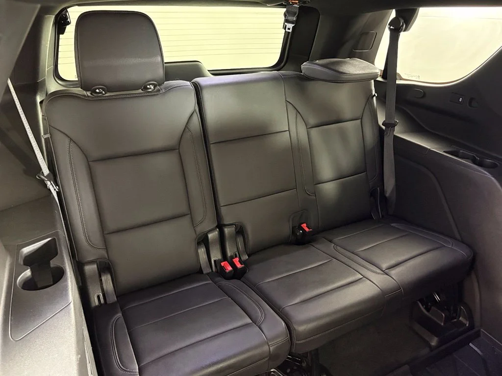Used 2021 Gray Chevrolet Z71 image 41