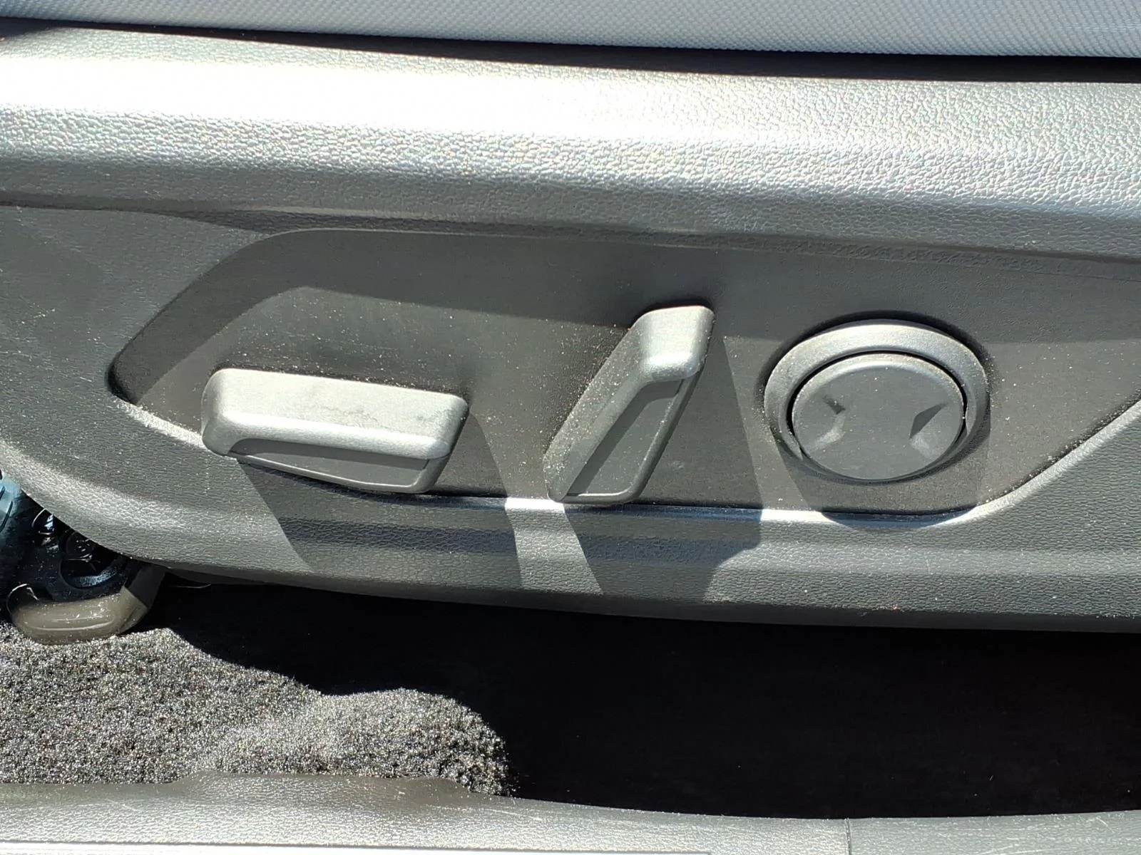 Used 2025 Atlantis Blue Hyundai SEL image 9