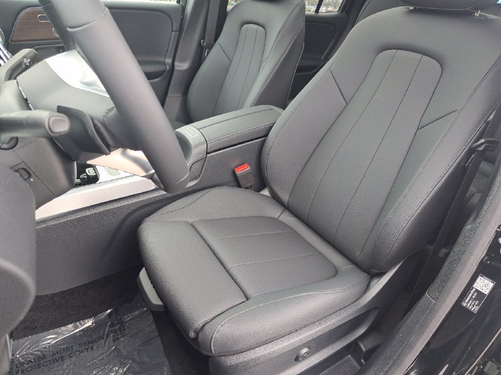 New 2026 Night Black Mercedes-Benz GLB 250 image 63
