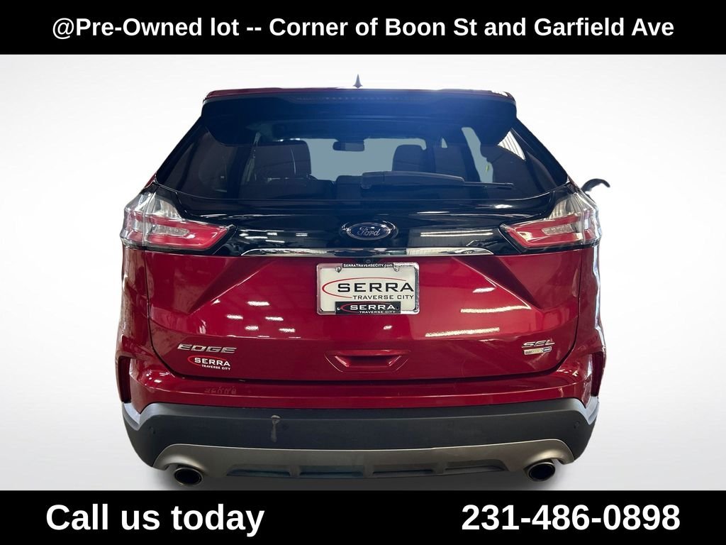 Used 2020 Red Ford SEL image 4