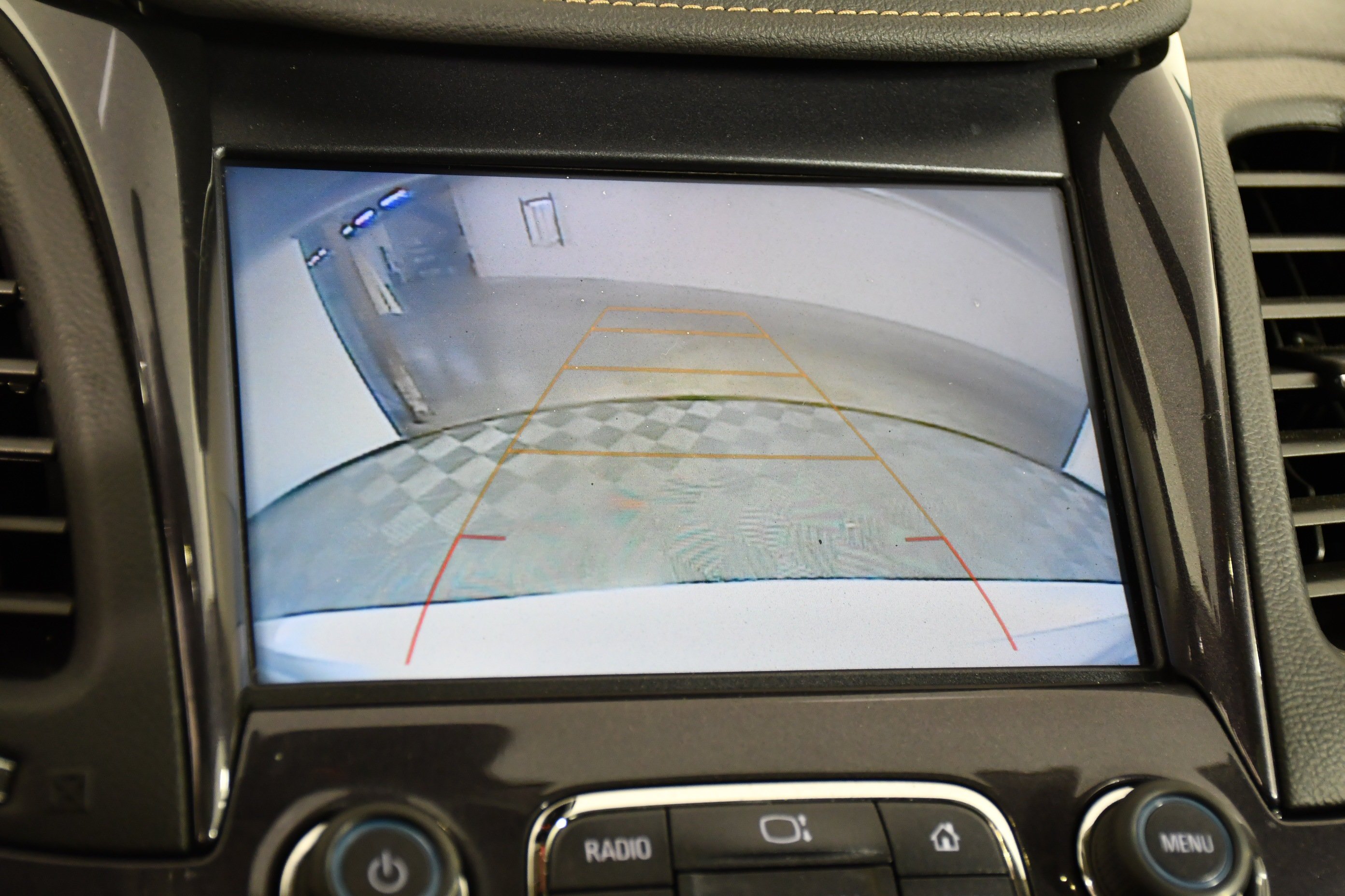 Used 2020 White Chevrolet Premier image 27