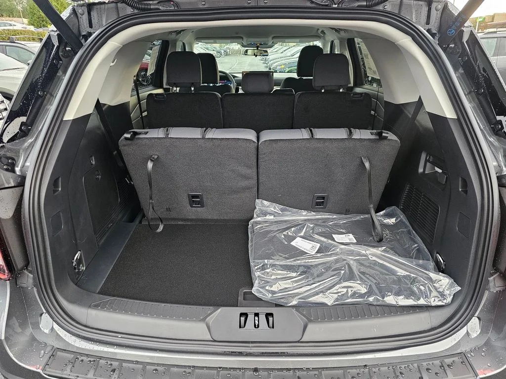 New 2026 Gray Ford Active image 13