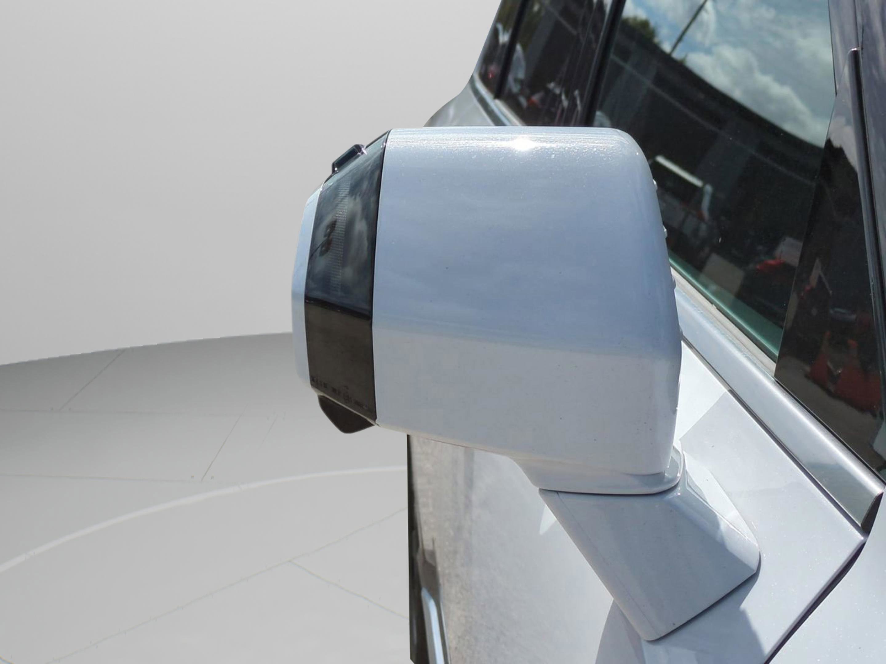New 2027 Glacial White Pearl Kia SX image 12