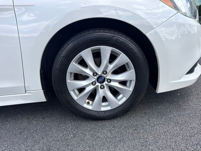 Used 2017 White Subaru 2.5i image 9