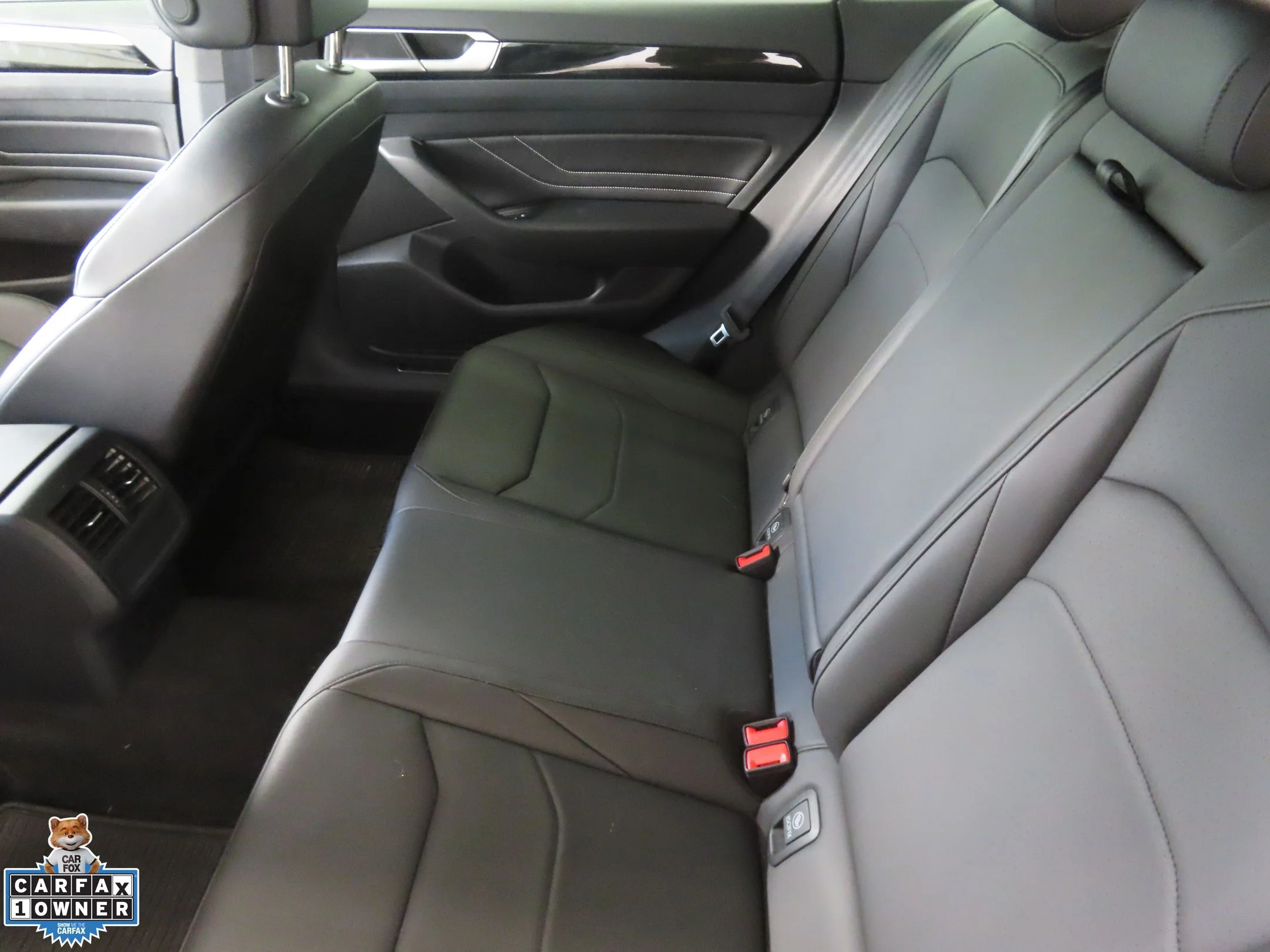Used 2023 Gray Volkswagen 2.0T SE R-Line image 23