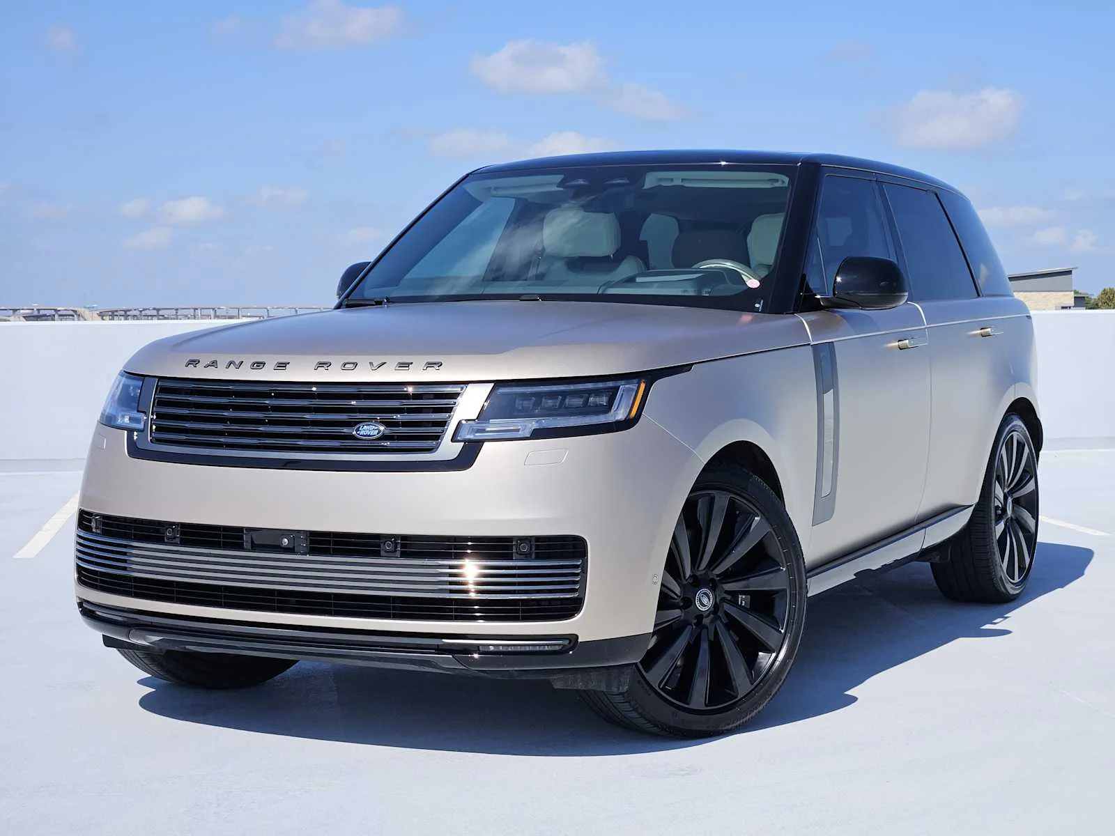Certified Pre-Owned 2025 Range Rover