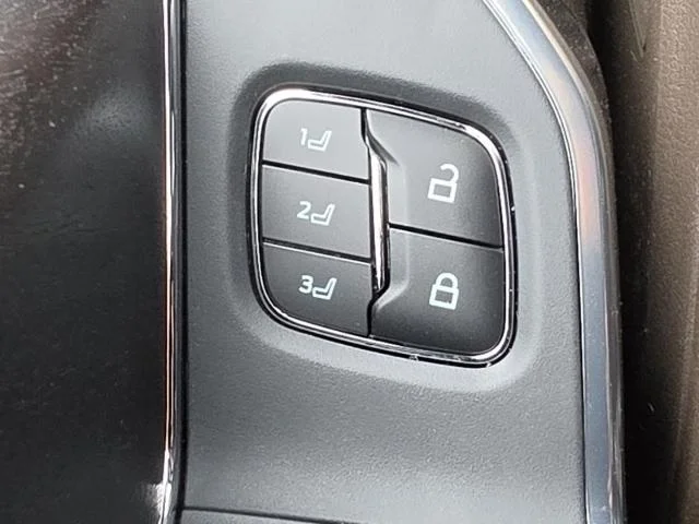 New 2026 Agate Black Metallic Ford F-350® King Ranch® image 37