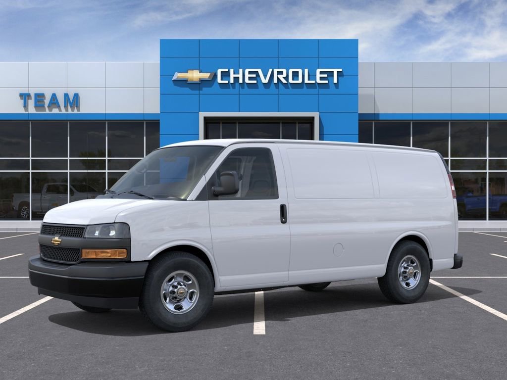 2026 Chevrolet Express 2500 Work Van HD's photo