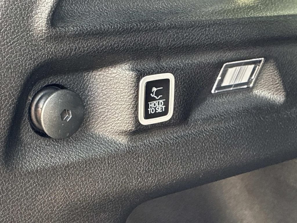 Used 2024 Silver Jeep Limited image 14