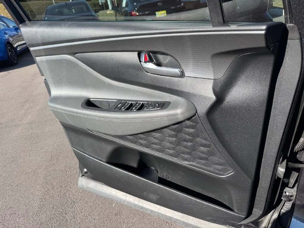 Used 2023 Gray Hyundai SEL image 21