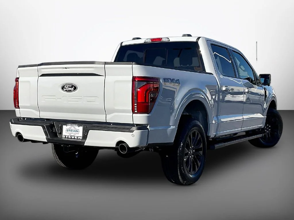New 2026 Avalanche Ford Lariat® image 16