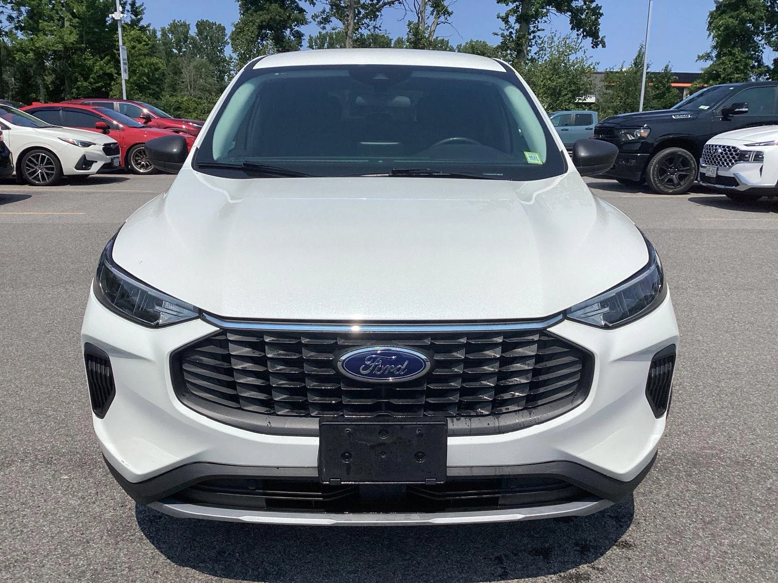 Used 2023 Star White Metallic Tri-Coat Ford Active image 2