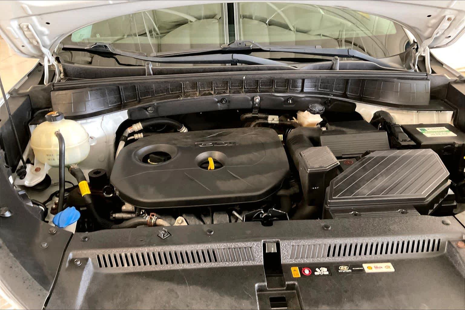 Used 2018 Molten Silver Hyundai SEL Plus image 27