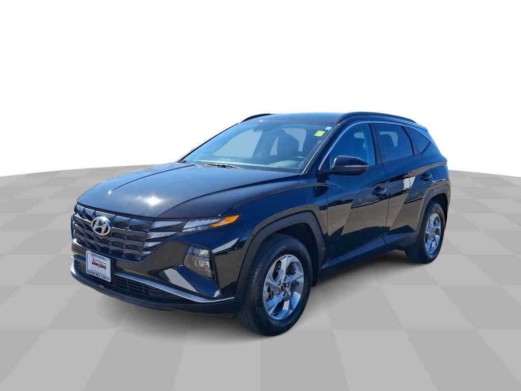 Used 2023 Black Hyundai SEL image 1