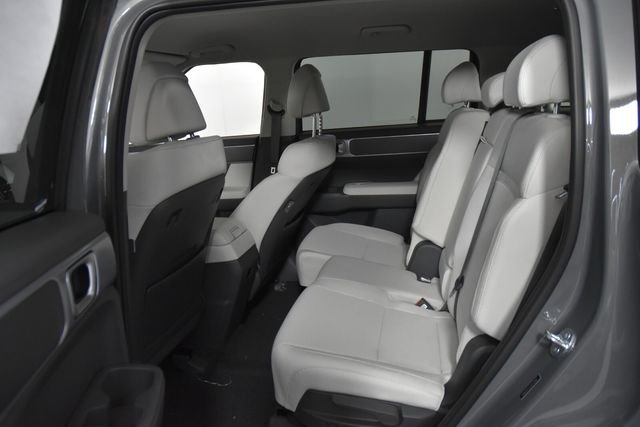 New 2027 Gray Hyundai SE AWD image 34