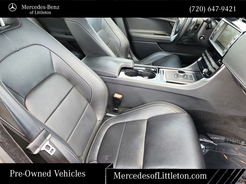 Used 2017 Gray Jaguar 35t R-Sport image 14