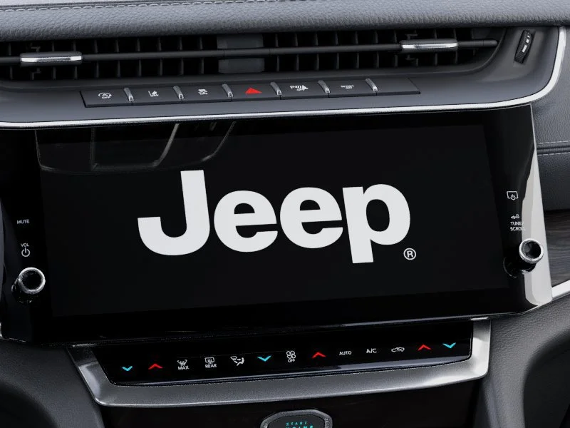 New 2026 Bright White Clearcoat Jeep Laredo Altitude image 20