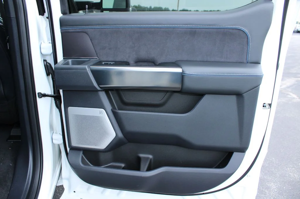 New 2026 Star White Metallic Tri-Coat Ford F-250® Platinum® image 22