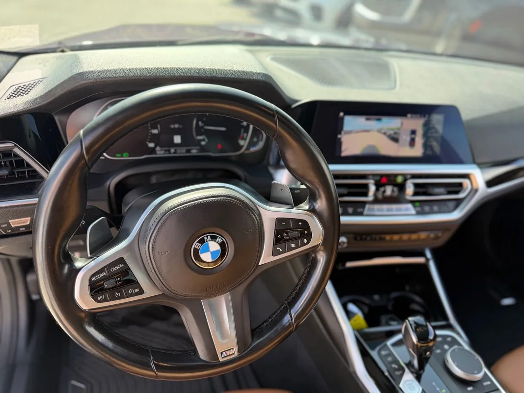 Used 2022  BMW i xDrive image 21