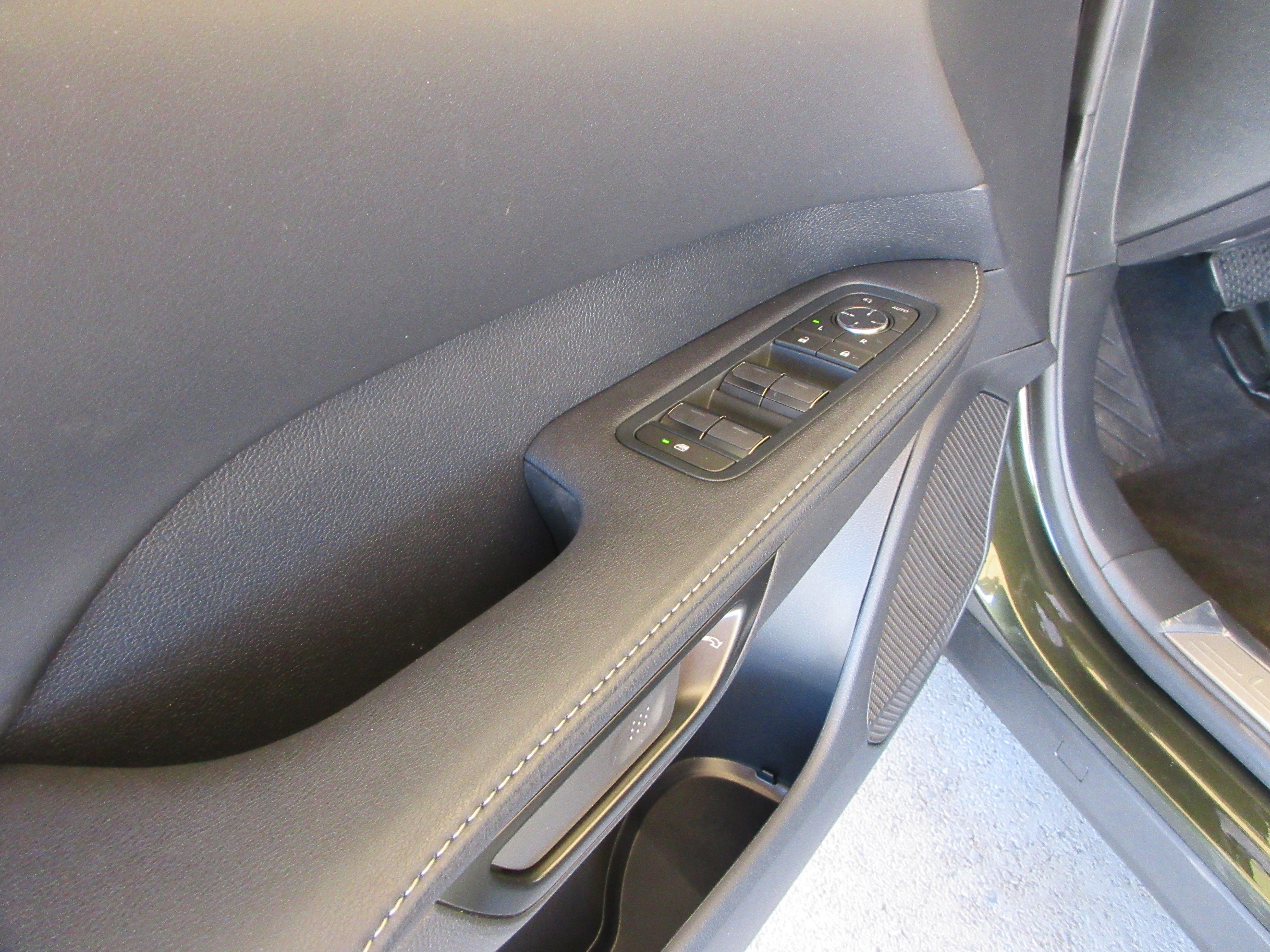 New 2026 Nori Green Pearl Lexus PREMIUM image 26