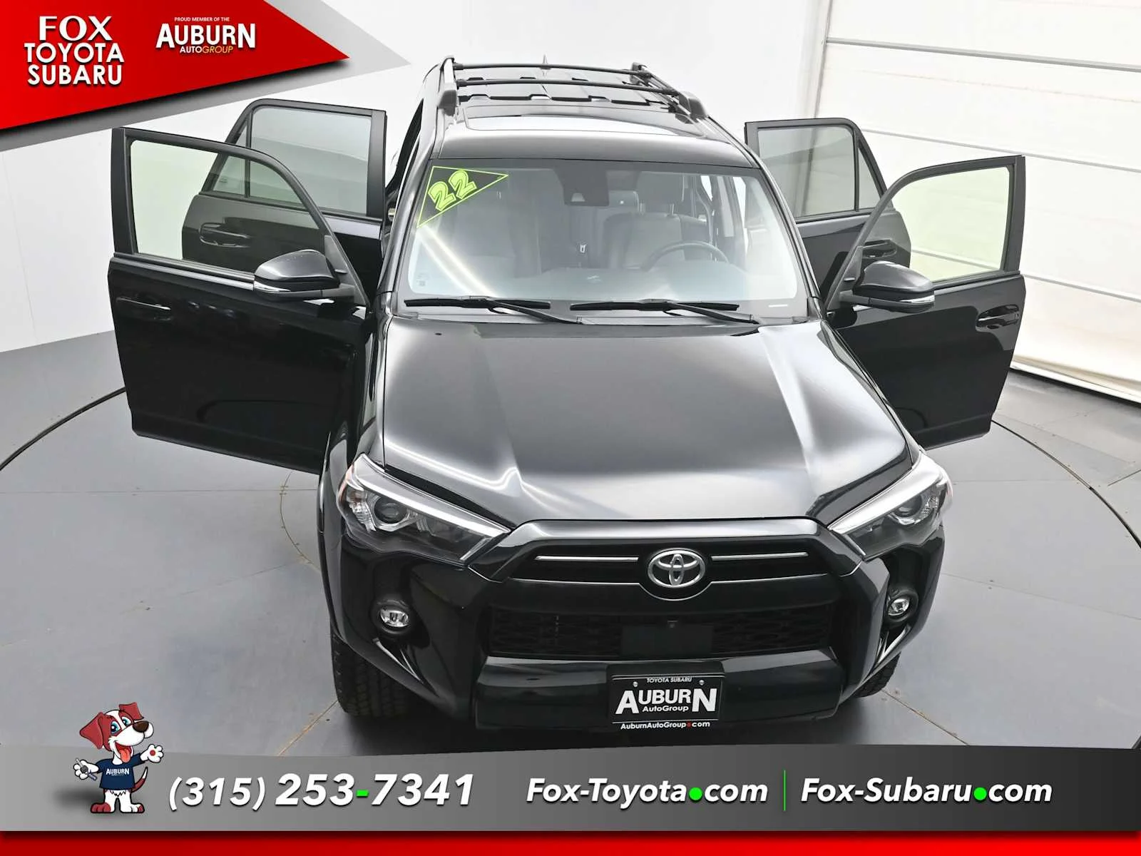 Used 2022 Midnight Black Metallic Toyota SR5 Premium image 41