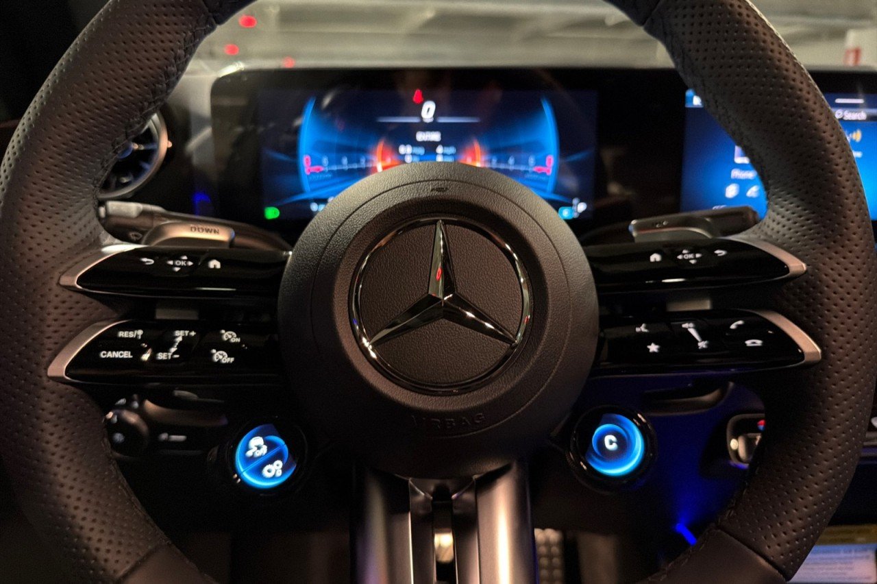 New 2026 Mountain Grey Metallic Mercedes-Benz AMG® GLA 35 4MATIC SUV image 21