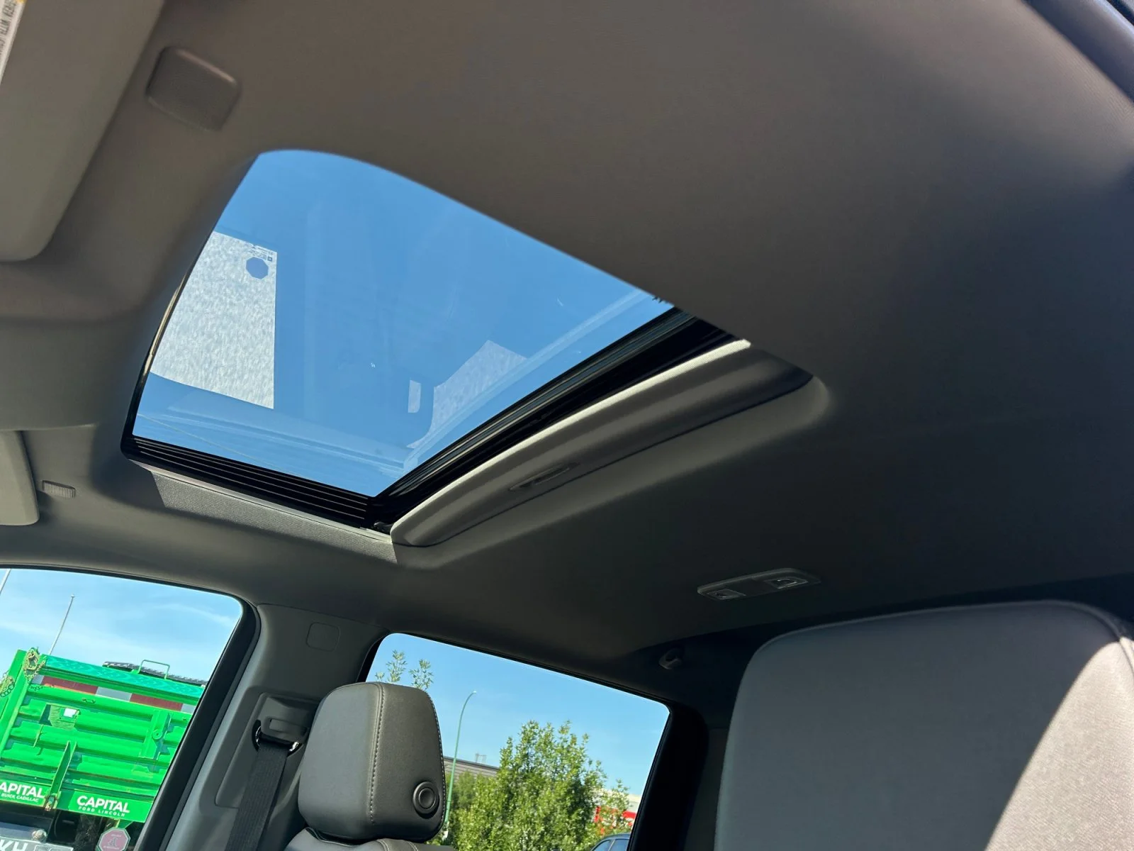 New 2026 Onyx Black GMC Elevation image 18