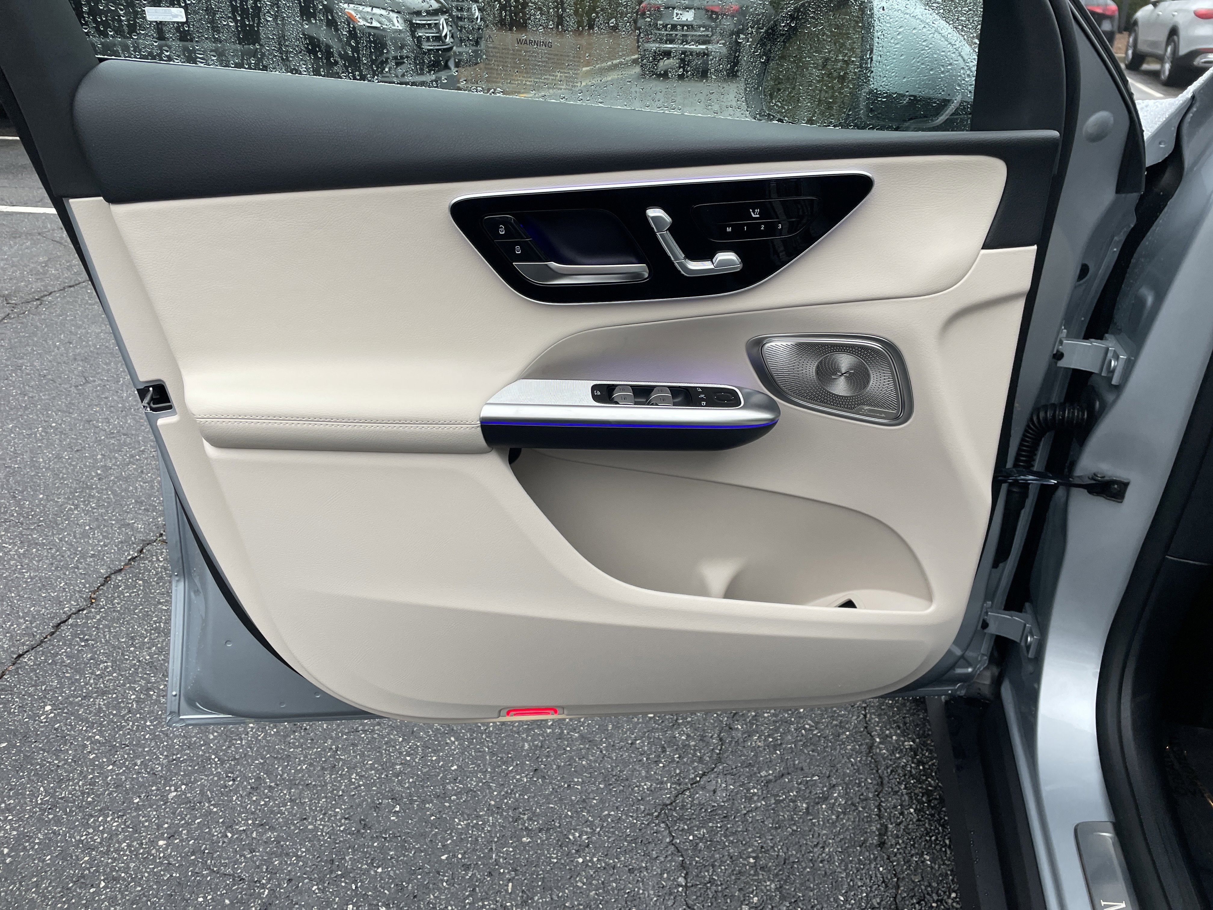 New 2026 Cirrus Silver Metallic Mercedes-Benz GLC 300 SUV image 17