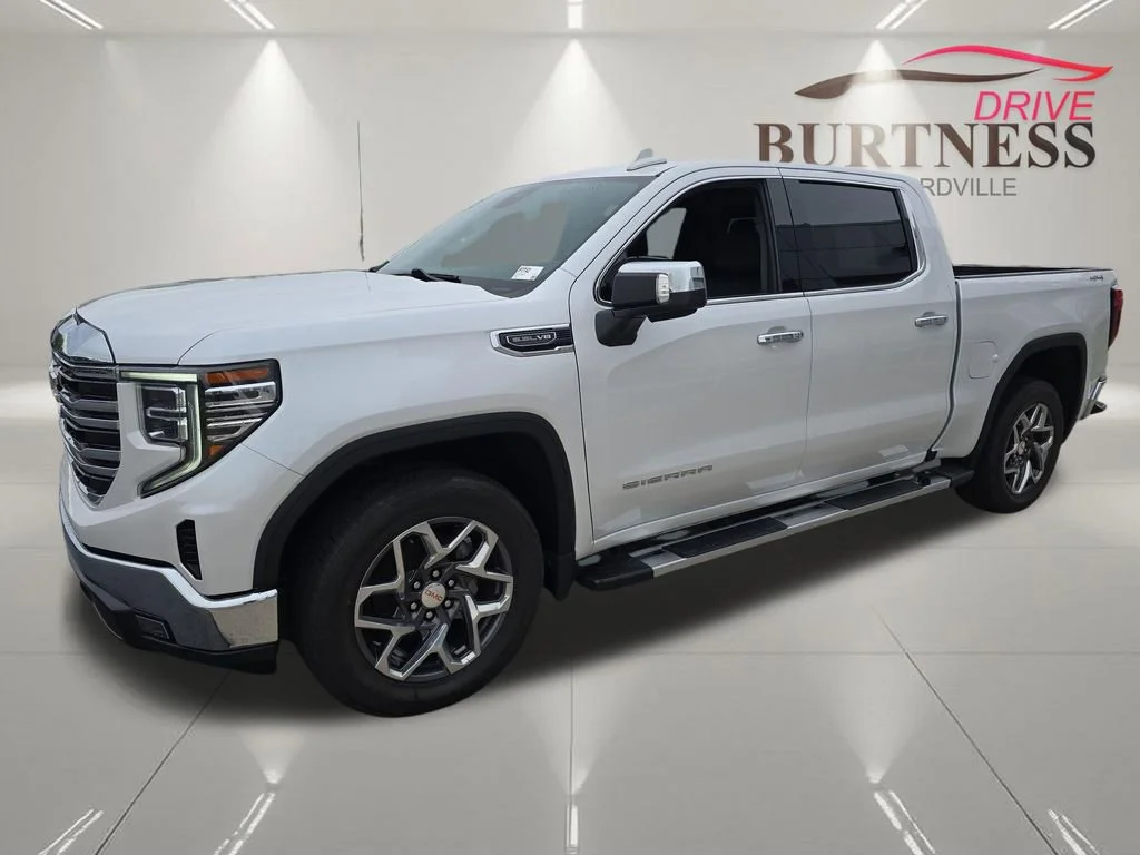 2023 GMC Sierra 1500 SLT - Photo 8