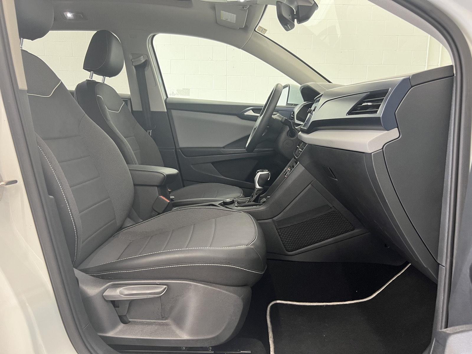 2023 Volkswagen Taos SE - Photo 30