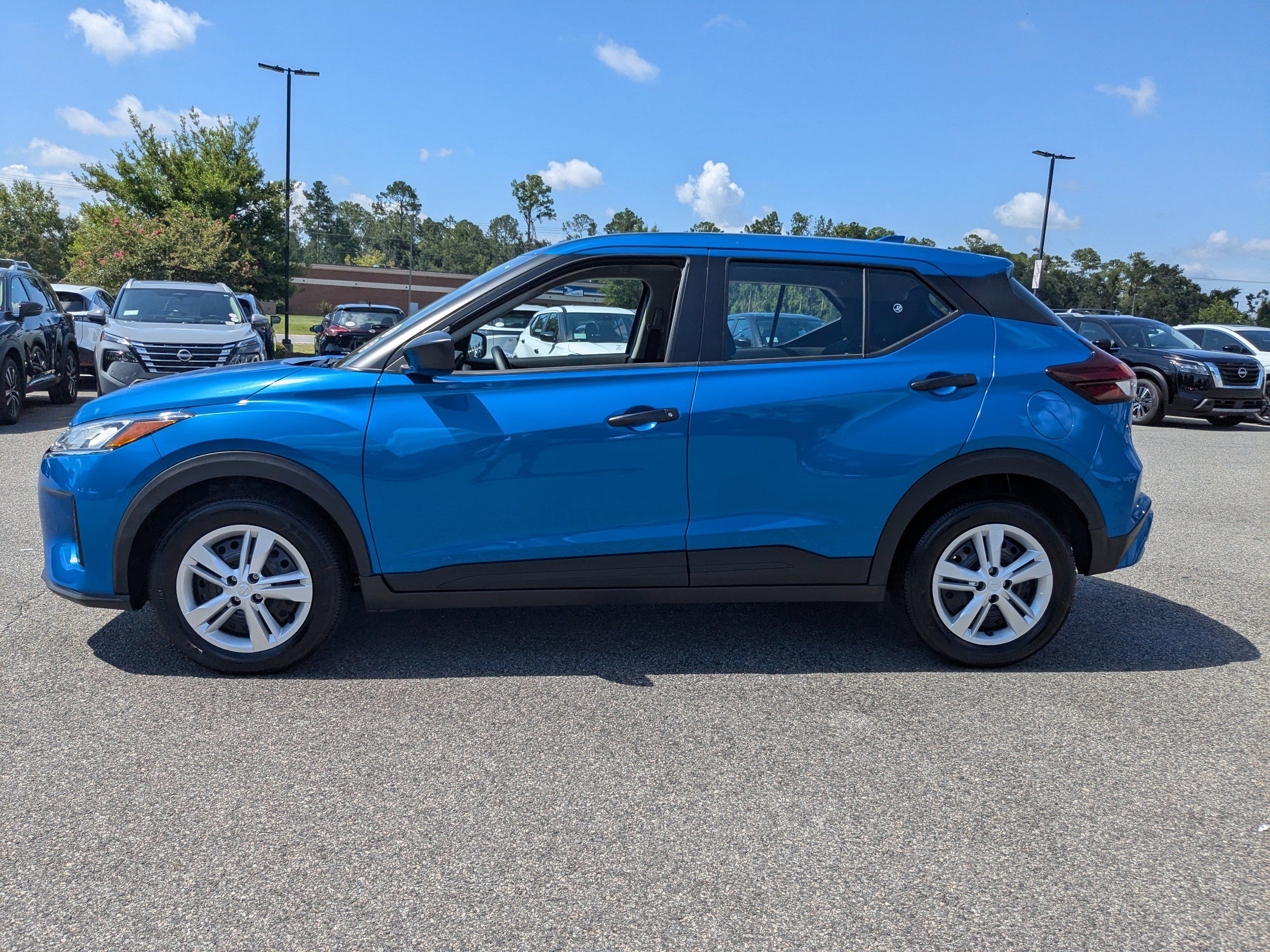 2025 Nissan KICKS PLAY Base - Photo 7