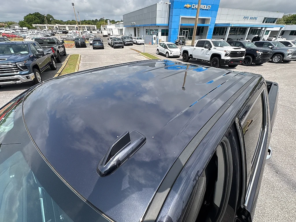Used 2025 Titanium Rush Metallic GMC SLT image 12