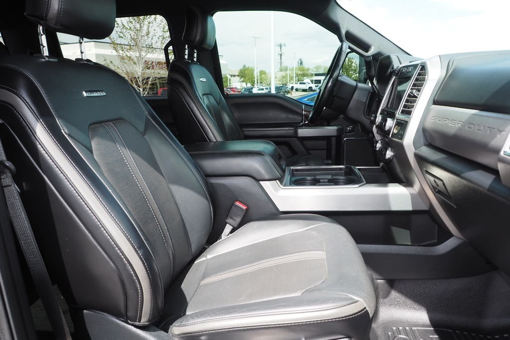 Used 2017 Black Ford Platinum image 20