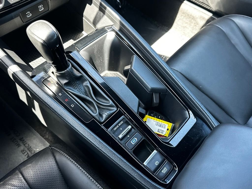 Used 2024  Honda LX image 26