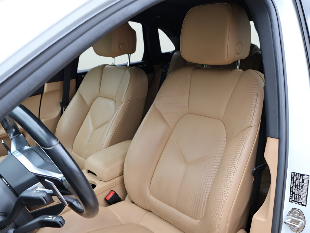 Used 2018 White Porsche Sport Edition image 5