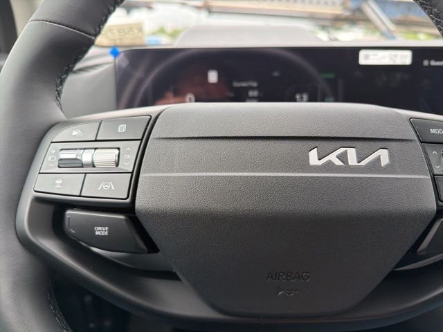 New 2026 Snow White Pearl Kia SX Prestige image 23
