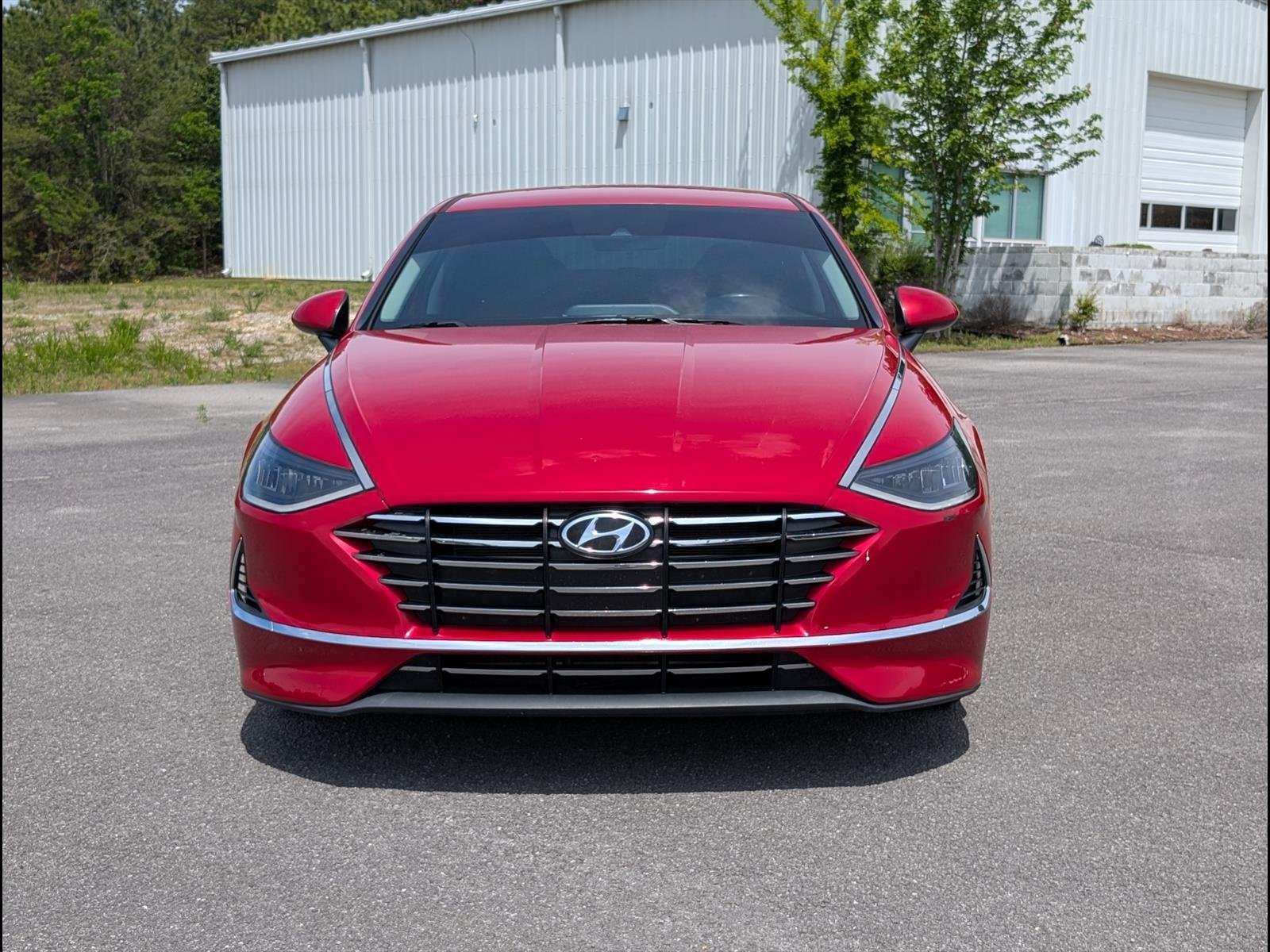 Used 2022 Calypso Red Y2e Hyundai SE image 3