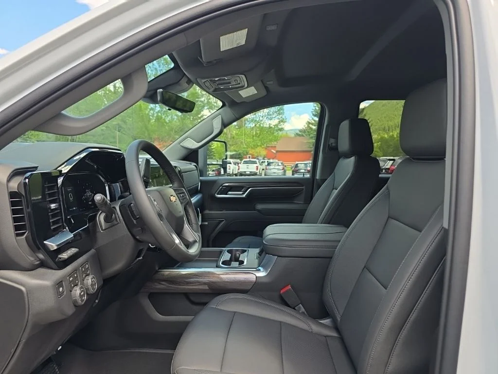 2026 Chevrolet Silverado 3500 HD LTZ - Photo 11